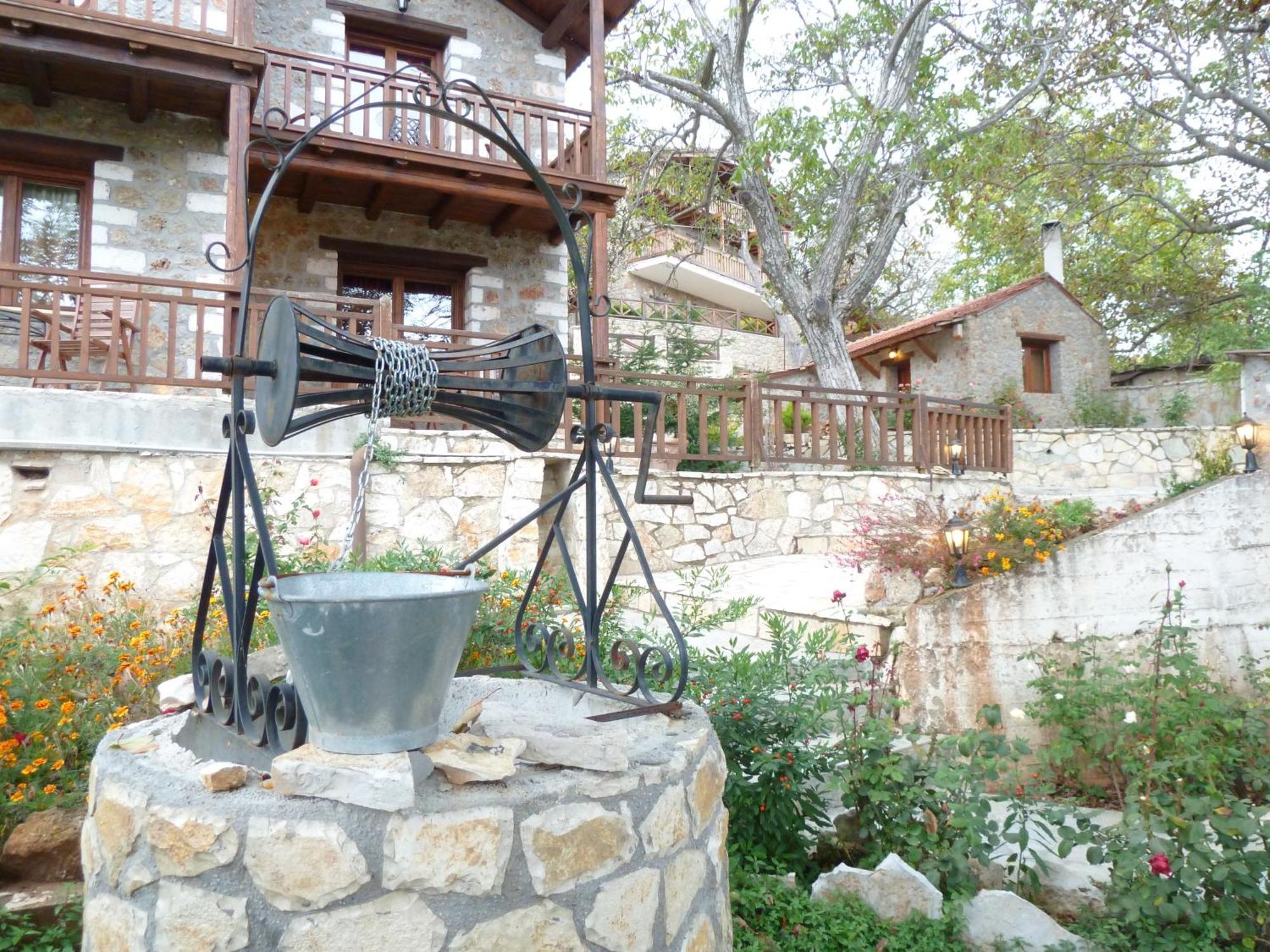 Theasis Suites-Ορεινή Φιλοξενία Kato Sinikia Trikalon Exterior foto